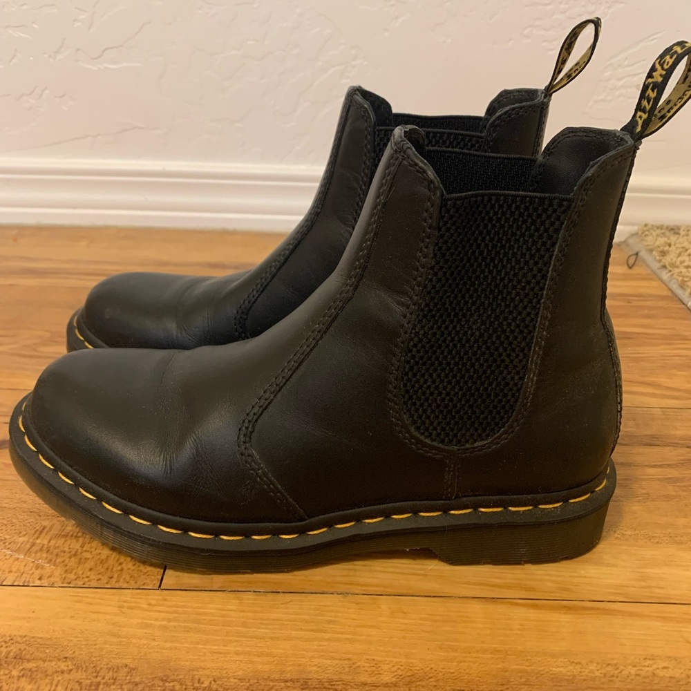 Dr Martens 2976 Chelsea Boots